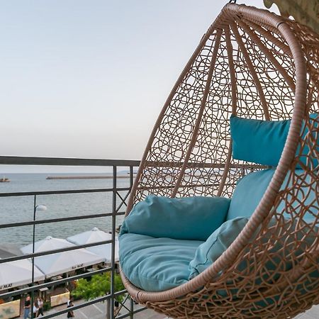 Seafront Kalamata Haven - Blue Luxury Suite Exterior photo