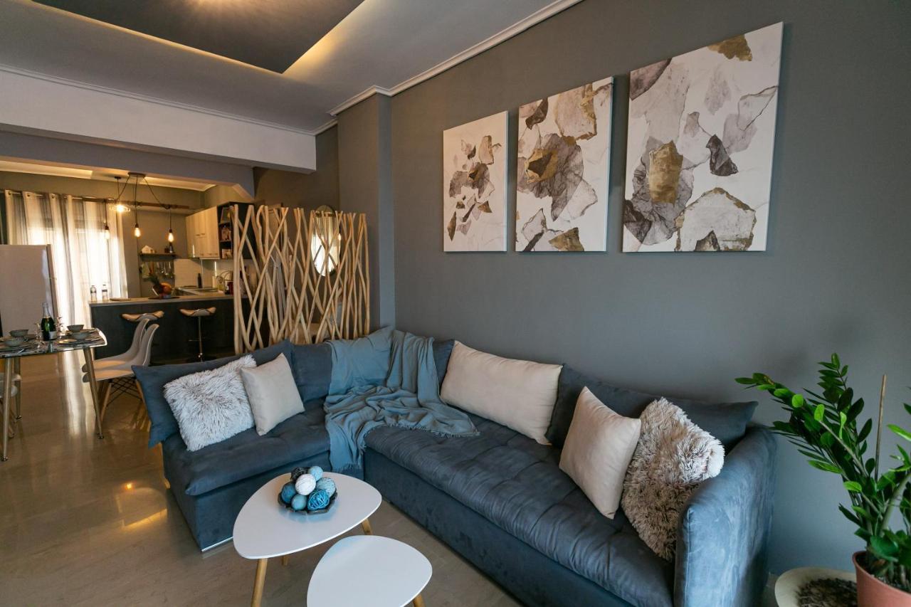 Seafront Kalamata Haven - Blue Luxury Suite Exterior photo