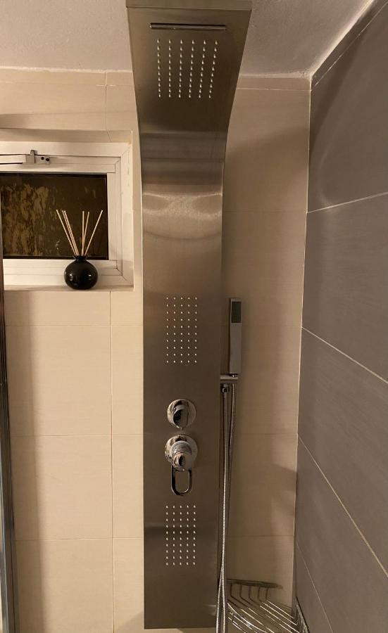 Seafront Kalamata Haven - Blue Luxury Suite Exterior photo