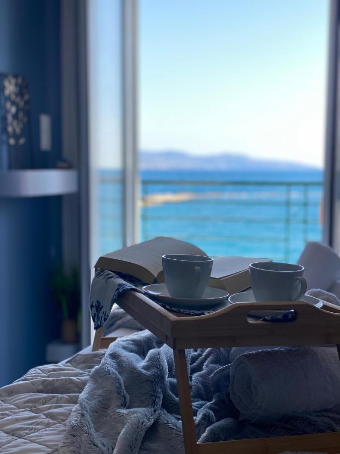 Seafront Kalamata Haven - Blue Luxury Suite Exterior photo